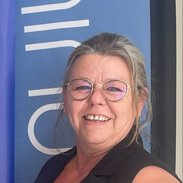 Christelle MOREAU Chargée de clientèle