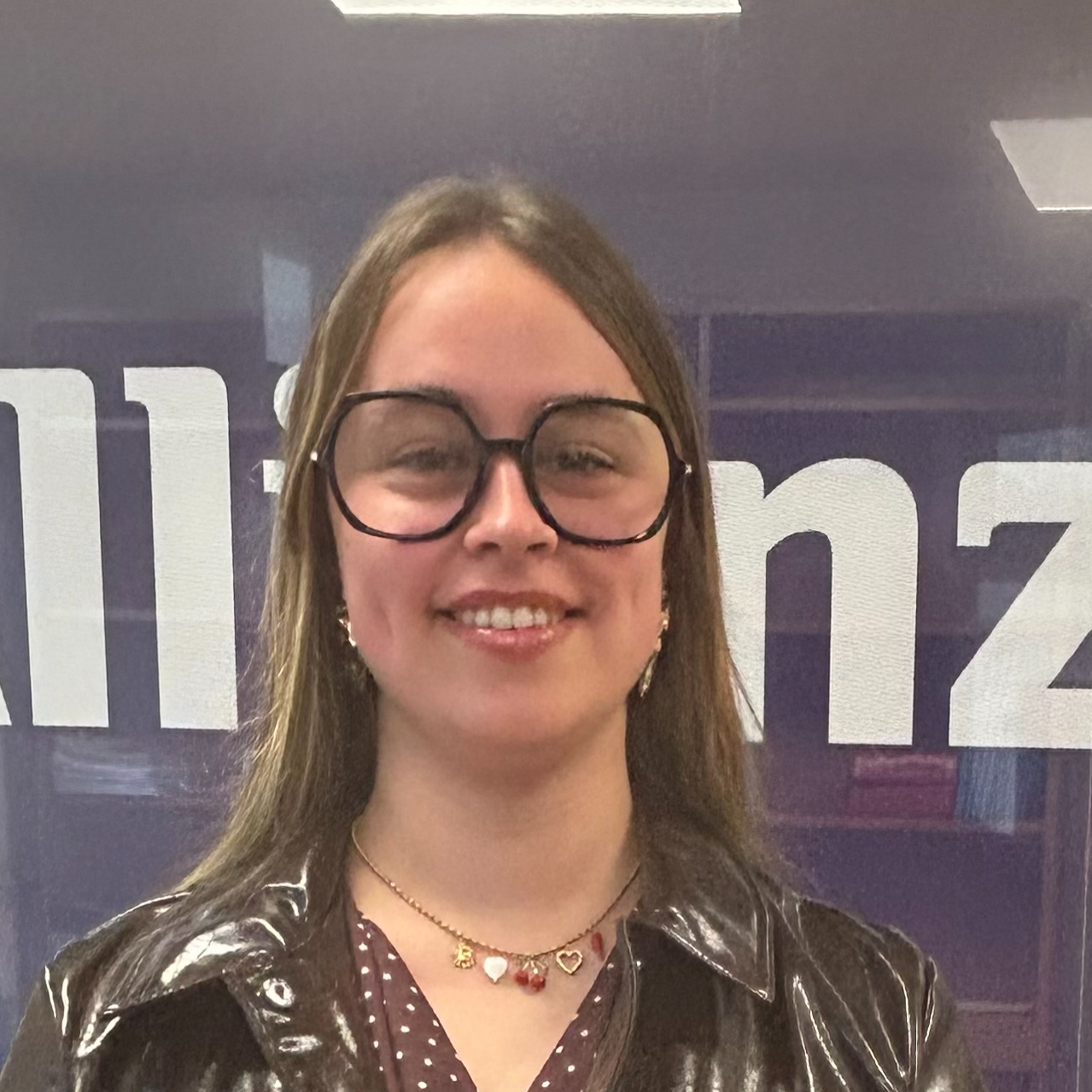 Zélia PIERRE ADOLPHE Collaboratrice d'agence