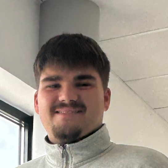 Erwann PUAUD Apprenti chargé de clientèle