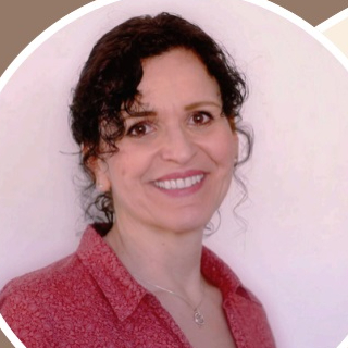 Hélène SENDRA Conseillère Clientèle