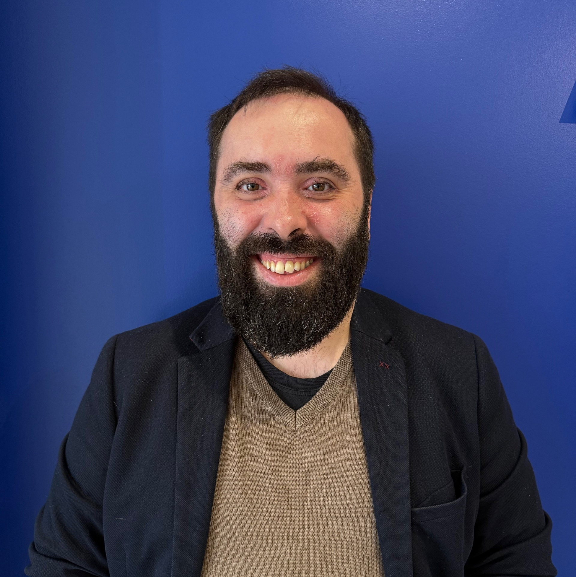 Henri Demos Chargé de clientèle particuliers