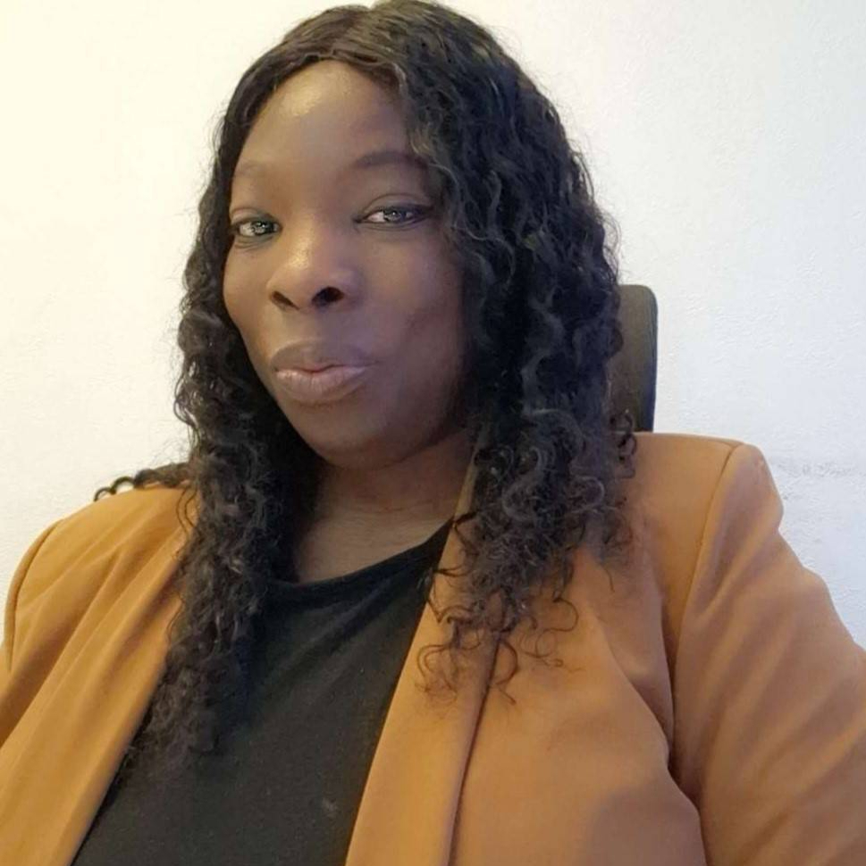 Aurélie GANGAN Chargée de clientèle