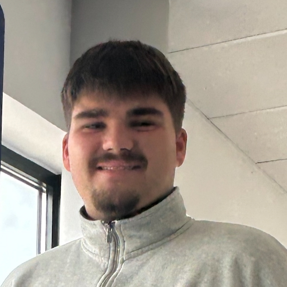 Erwann PUAUD Apprenti chargé de clientèle