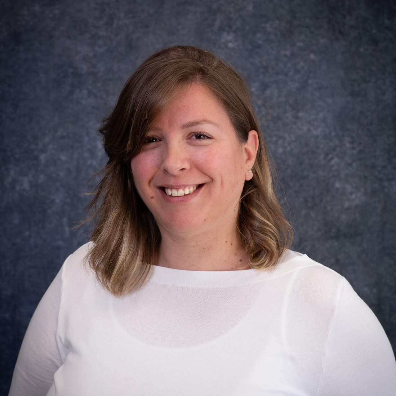 Cindy Vinuesa Chargée de clientèle