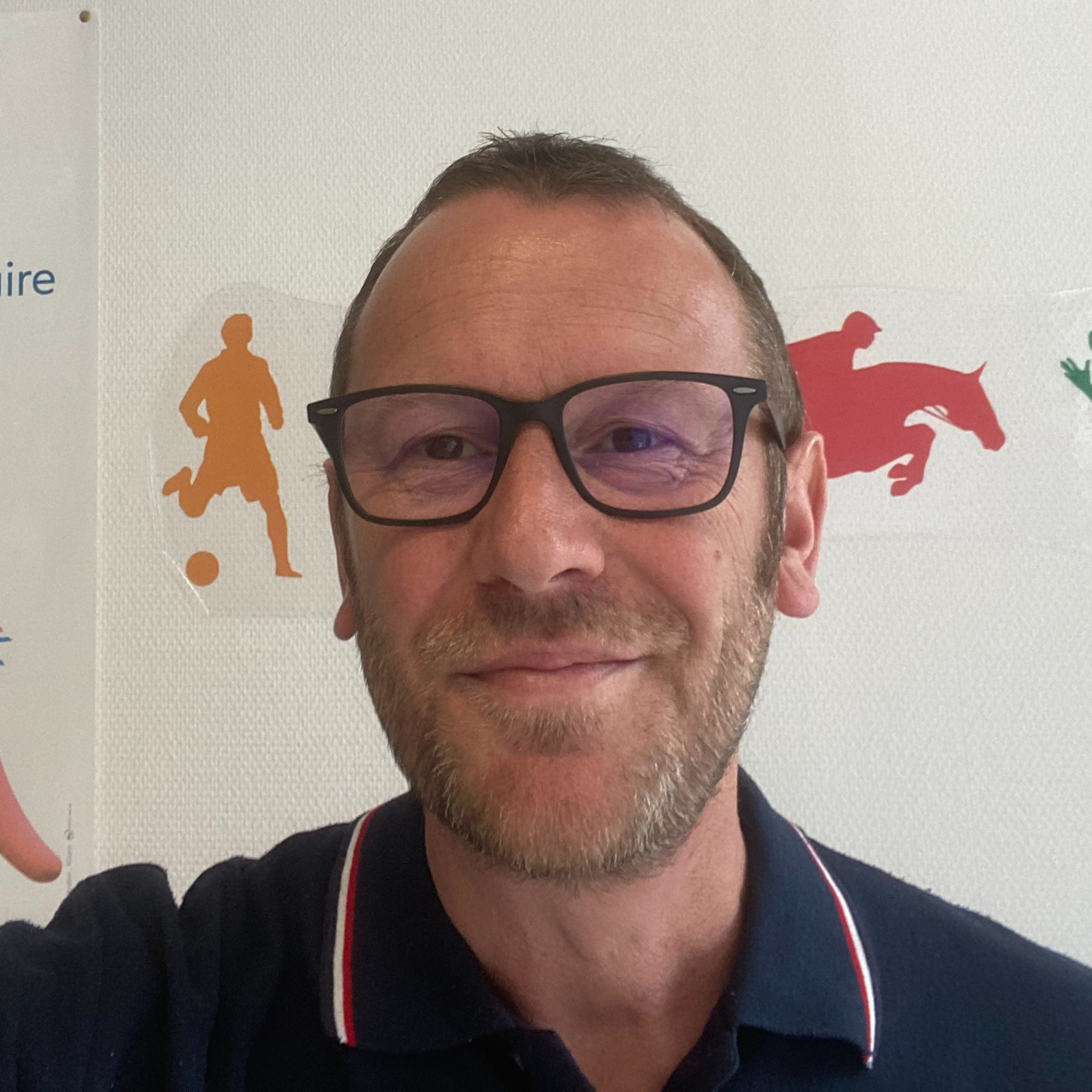 Ludovic Vanoverberghe Chargé d'assurances particuliers, professionnels et entreprises