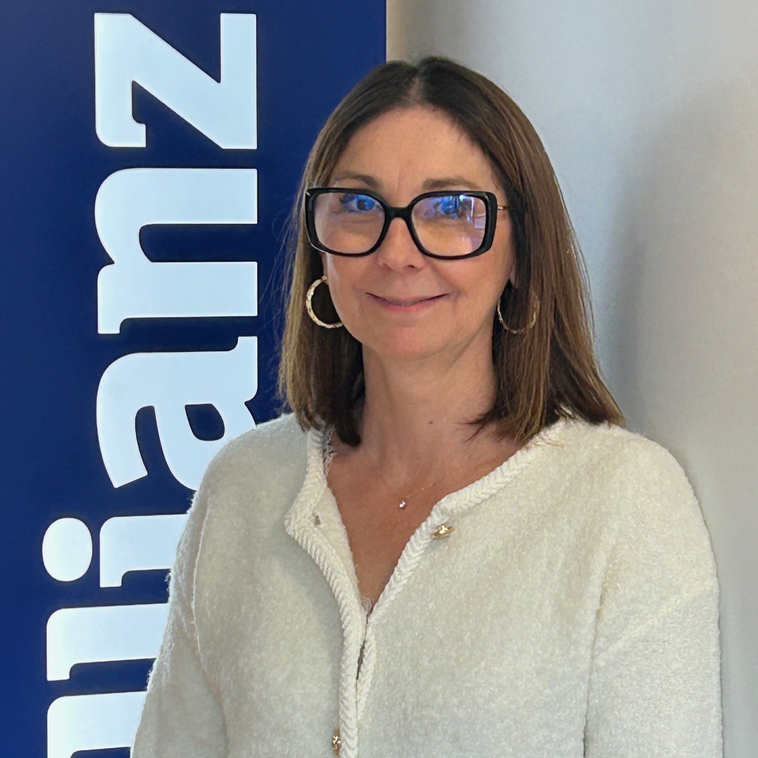 Myriam SILVEIRA MORAIS Chargée de Clientèle