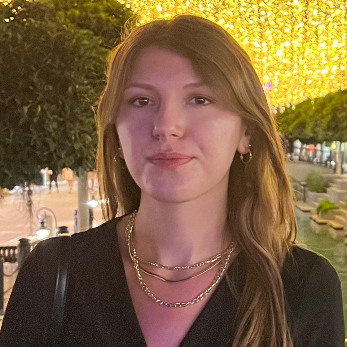 Edina  Collaboratrice commerciale