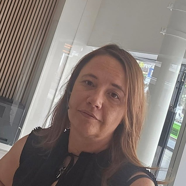 Hélène Caron El Omari Collaboratrice d'agence